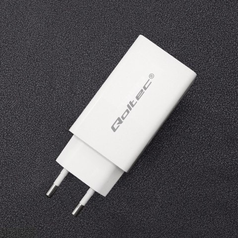 Qoltec Ładowarka GaN FAST 65W | 5-20V | 2.25-3.25A | USB | USB typ C PD Qoltec Ładowarka GaN FAST 65W | 5-20V | 2.25-3.25A | USB | USB typ C PD