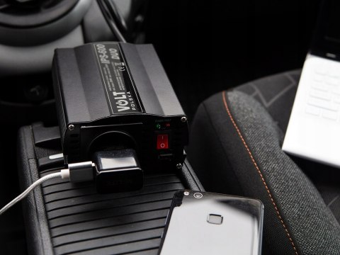 Przetwornica napięcia IPS 600 DUO 12V/24V / 230V 300/600W Przetwornica napięcia IPS 600 DUO 12V/24V / 230V 300/600W