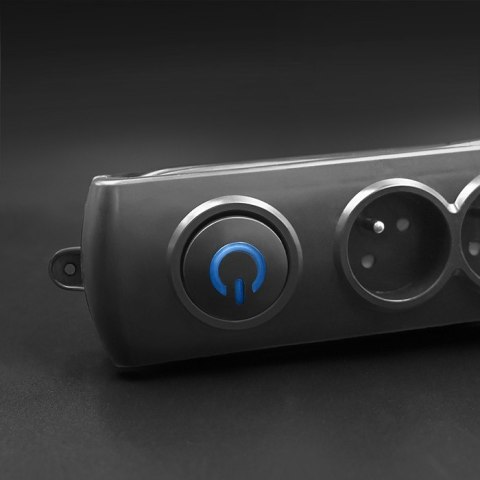 Qoltec Listwa antyprzepięciowa| 4 gniazda | 1.5m Qoltec Listwa antyprzepięciowa| 4 gniazda | 1.5m