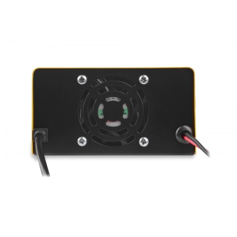 PROSTOWNIK AKUMULATOROWY SMART 6V/12V 15A A86 PROSTOWNIK AKUMULATOROWY SMART 6V/12V 15A A86
