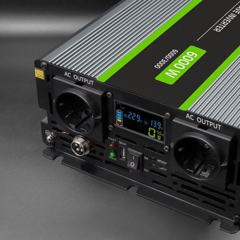 Qoltec Przetwornica napięcia Monolith | 3000W | 6000W | 24V na 230V | Czysty Sinus | LCD