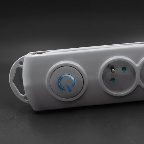 Qoltec Listwa antyprzepięciowa | 4 gniazda | 2.5m Qoltec Listwa antyprzepięciowa | 4 gniazda | 2.5m