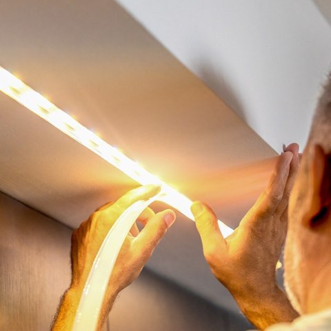 Qoltec Zasilacz impulsowy 12VDC | 10A | 9 kanałów Qoltec Zasilacz impulsowy 12VDC | 10A | 9 kanałów