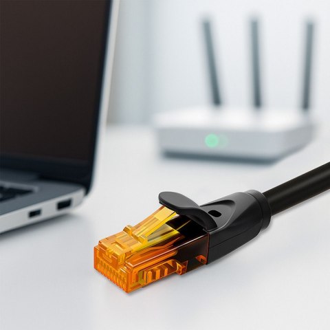 Qoltec Kabel Patchcord UTP | CAT6 | 2 x RJ-45 | High speed 1Gb/s | Pozłacane styki | 15m | czarny