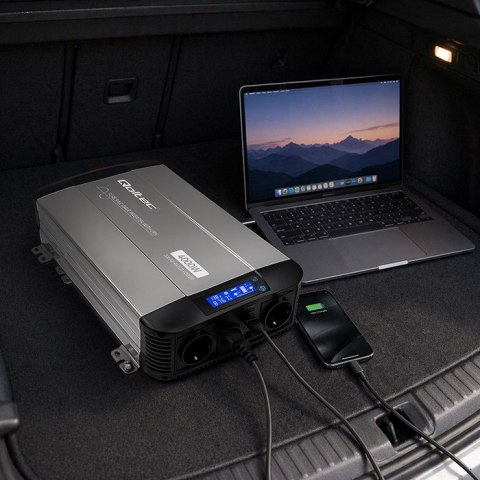 Qoltec Przetwornica napięcia Pure Sine Wave z UPS | 12V na 230V | 2000/4000W | LCD | USB | USB-C | Kompatybilna z LiFePO4 GEL AG